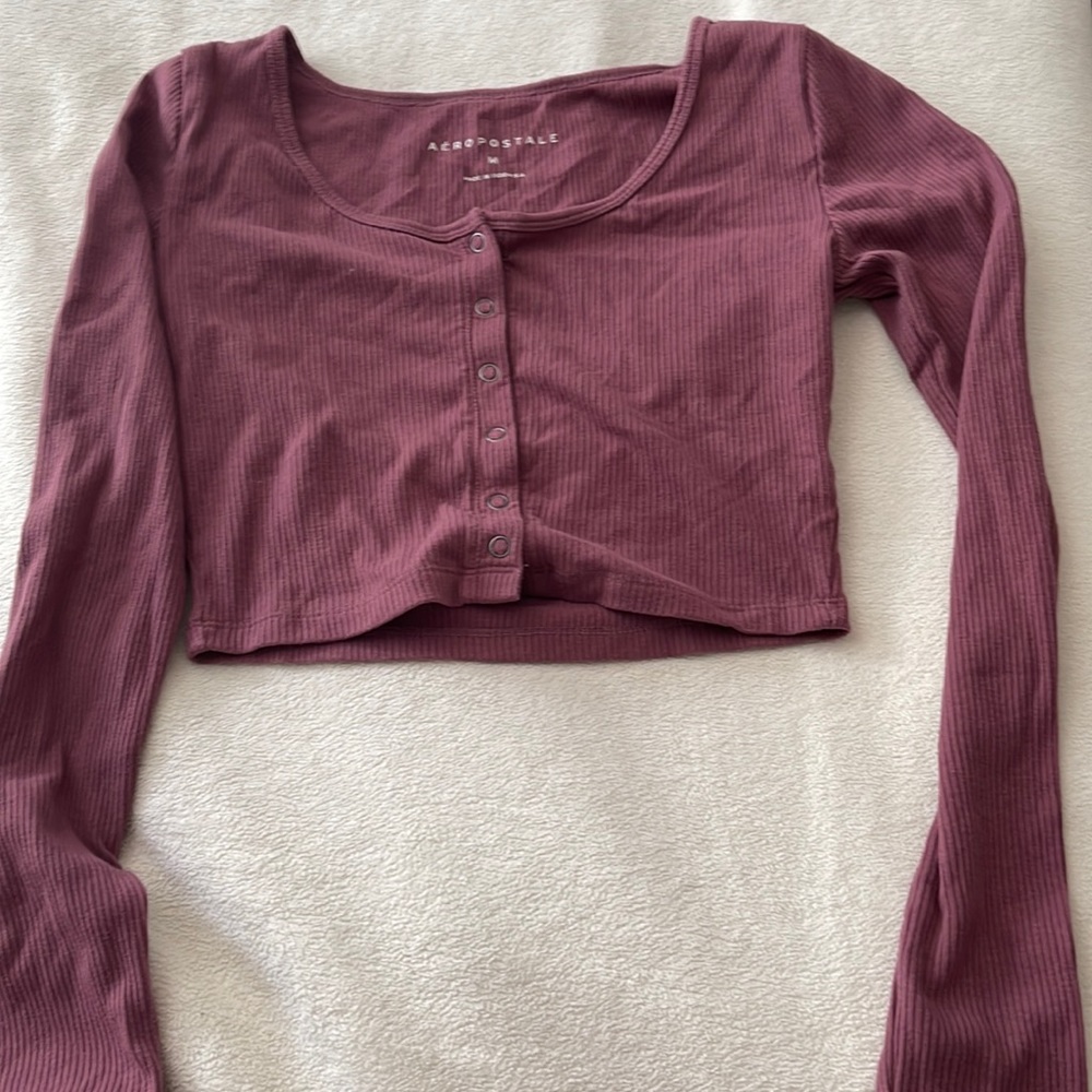 women’s crop top